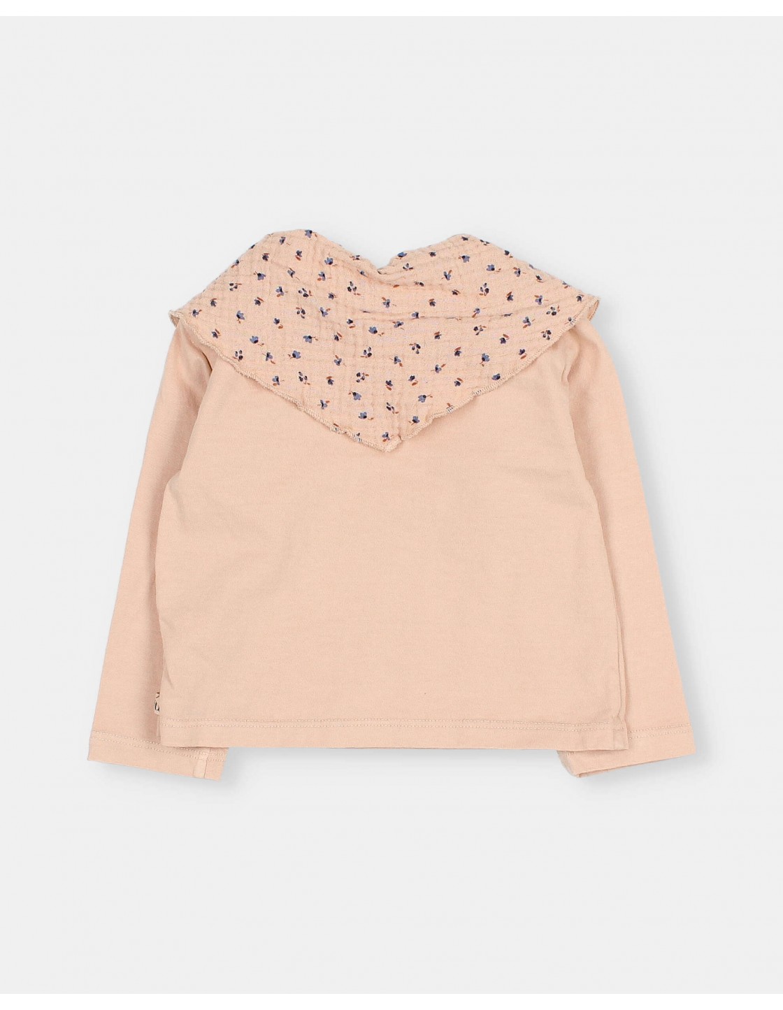 BB CAMISETA CON PAÑUELO