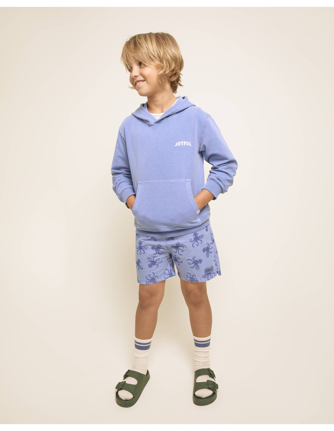 SUDADERA DE FELPA CON CAPUCHA