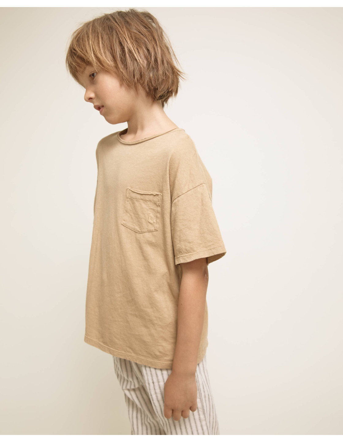 CAMISETA DE LINO CON BOLSILLO